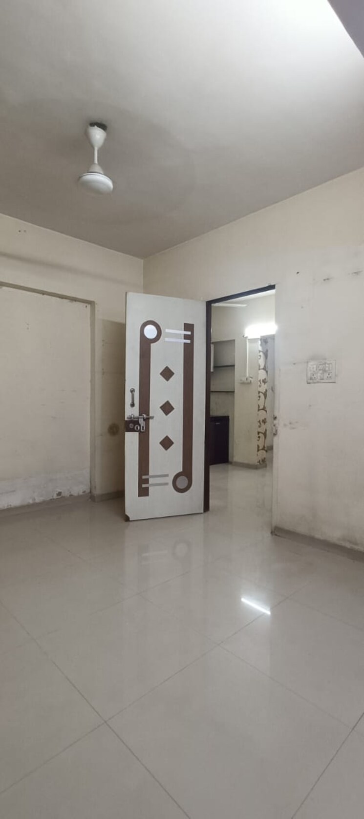 Room, dadar west 1 Bedroom 580 Sq.Ft. Apartment In Dadar West Mumbai 9167831