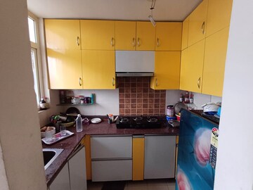 Team Area in 2 BHK Independent House at Sector 52 – for Rent