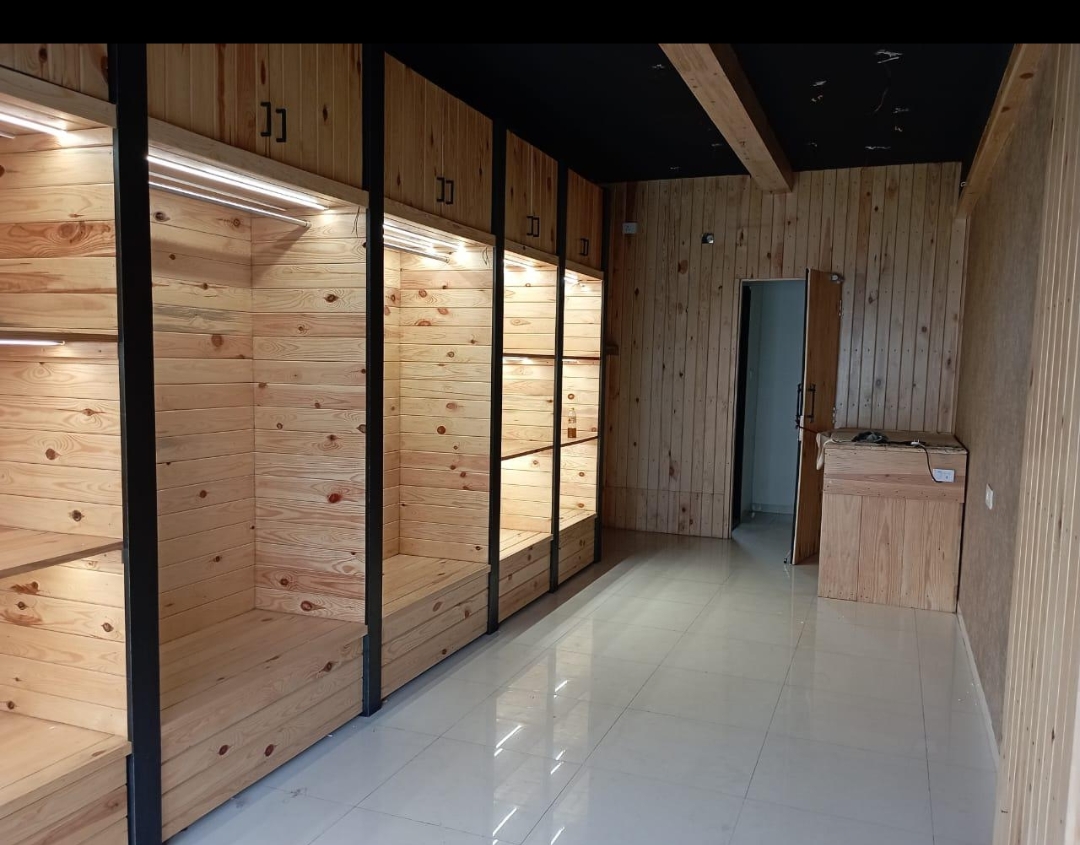 Office Space For Sale in Dynamic Grandstand 2