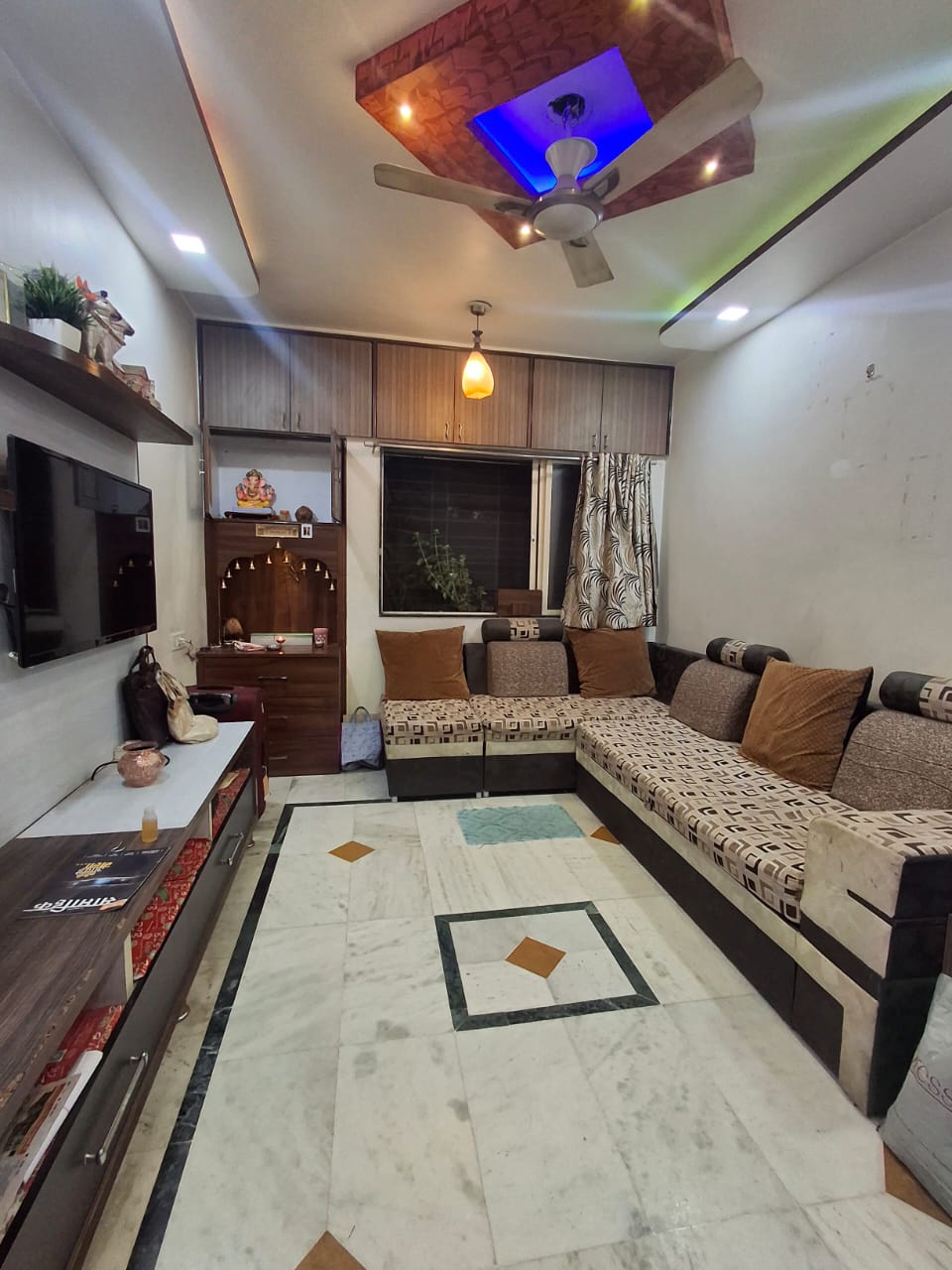 2 BHK + Servant Room Apartment For Rent in Sun City