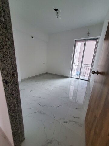 Bathroom in 2 BHK Apartment at RK Cosmos CHS, Thane West – for Sale
