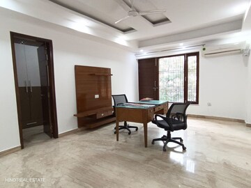 Gym in 4 BHK Builder Floor at Vasant Kunj – for Rent