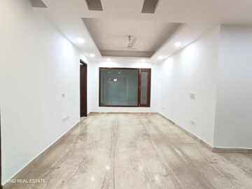 Room in 4 BHK Builder Floor at Vasant Kunj – for Rent