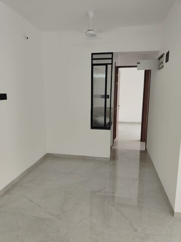 Room in 2 BHK Apartment at Unique Youtopia, Kharadi – for Rent