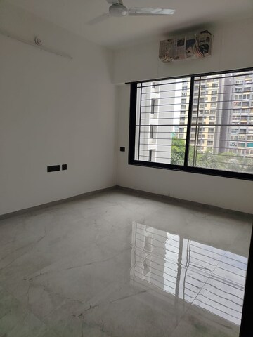 Room in 2 BHK Apartment at Unique Youtopia, Kharadi – for Rent