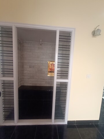 2 BHK Builder Floor For Rent in Rustam Bagh, Old Airport Road