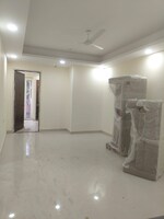 2 BHK + Servant Room 300 Sq.Yd. Builder Floor in Greenwood City
