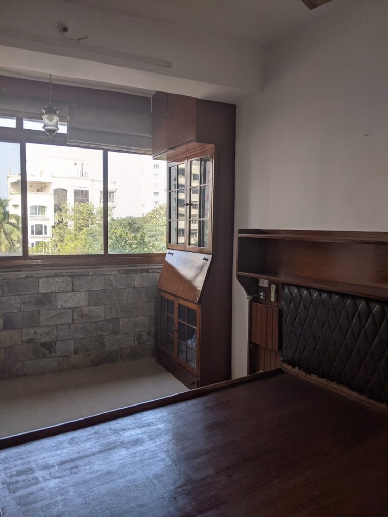 Bedroom, bandra west 1.5 Bedroom 550 Sq.Ft. Apartment In Bandra West Mumbai 9167907