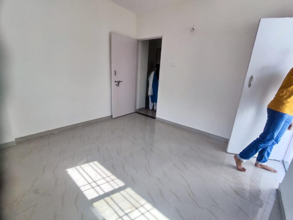 1 BHK + Servant Room Apartment For Sale in Madhav Baug Residency