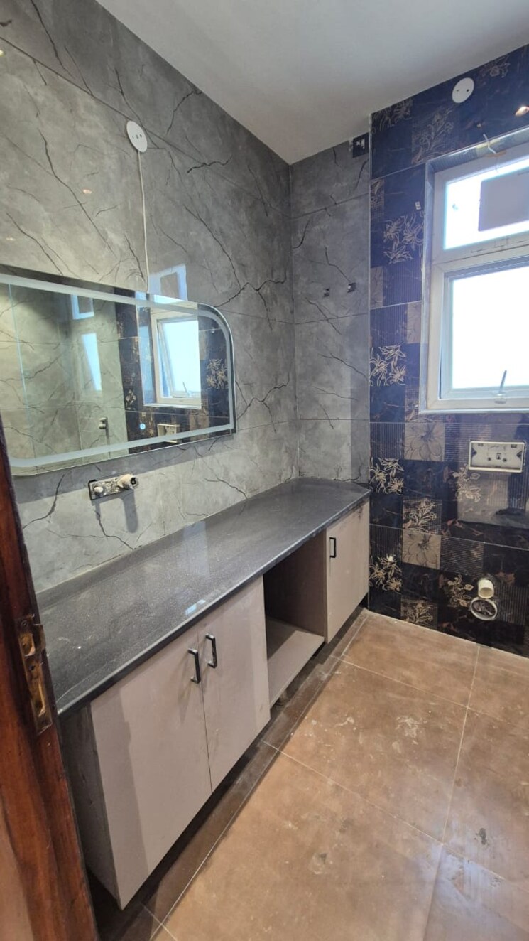 Kitchen, sector 21c 4 Bedroom 4500 Sq.Ft. Builder Floor In Sector 21c Faridabad 9167977