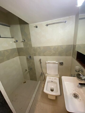 Bathroom in 1.5 BHK Apartment at Bandra West – for Rent