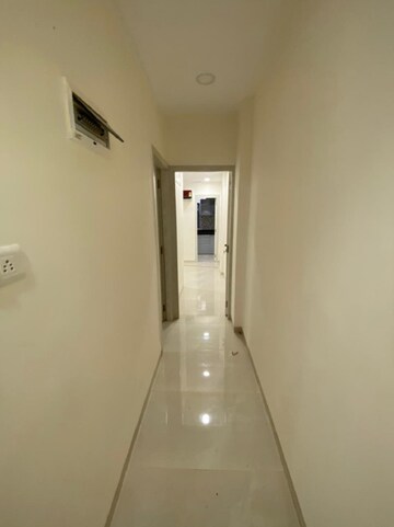 Room in 1.5 BHK Apartment at Bandra West – for Rent