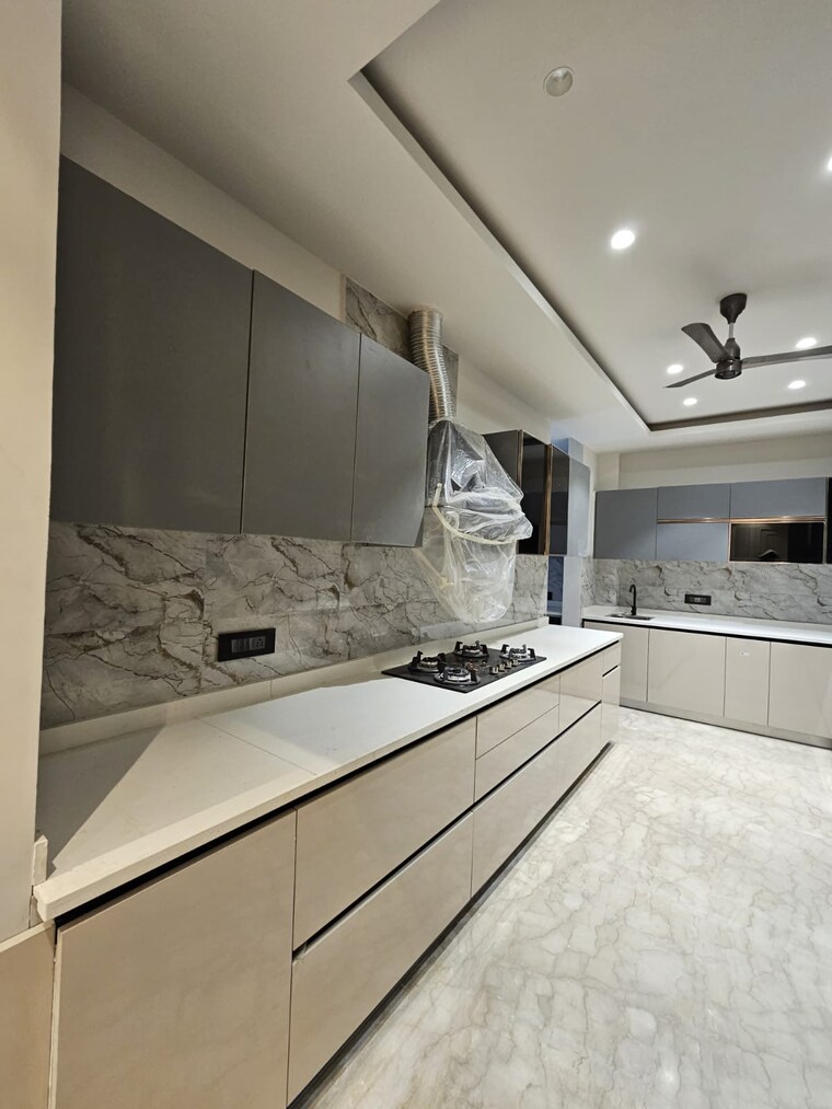 Kitchen, krisumi-waterfall-suites 4 Bedroom 4518 Sq.Ft. Penthouse In Sector 36a Gurgaon 9167999