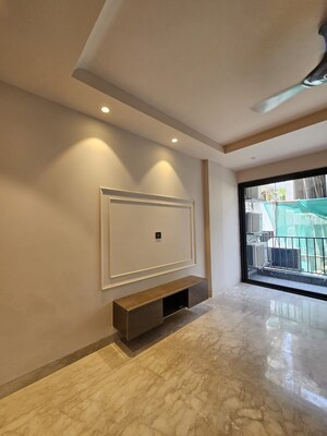 Room in 4 BHK Penthouse at Krisumi Waterfall Suites, Sector 36a – for Sale