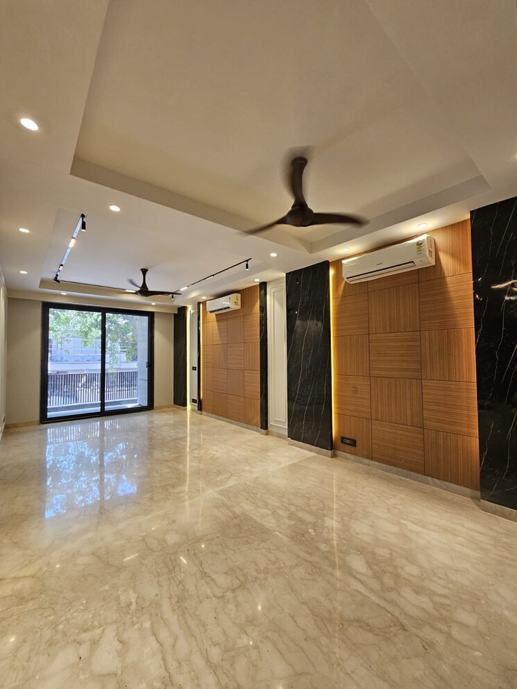 Room, krisumi-waterfall-suites 4 Bedroom 4518 Sq.Ft. Penthouse In Sector 36a Gurgaon 9167999