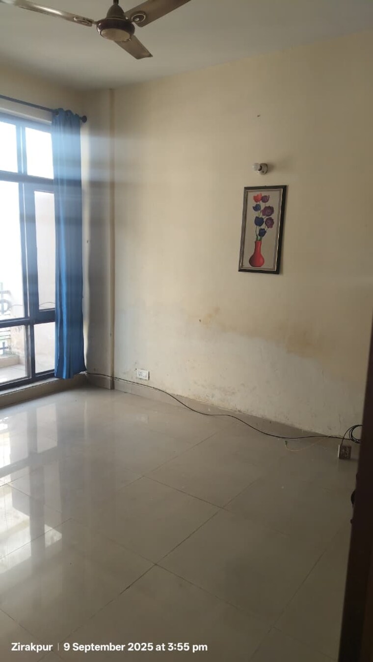 Room, skyline-park 3 Bedroom 1500 Sq.Ft. Apartment In Vip Road Zirakpur 9167950