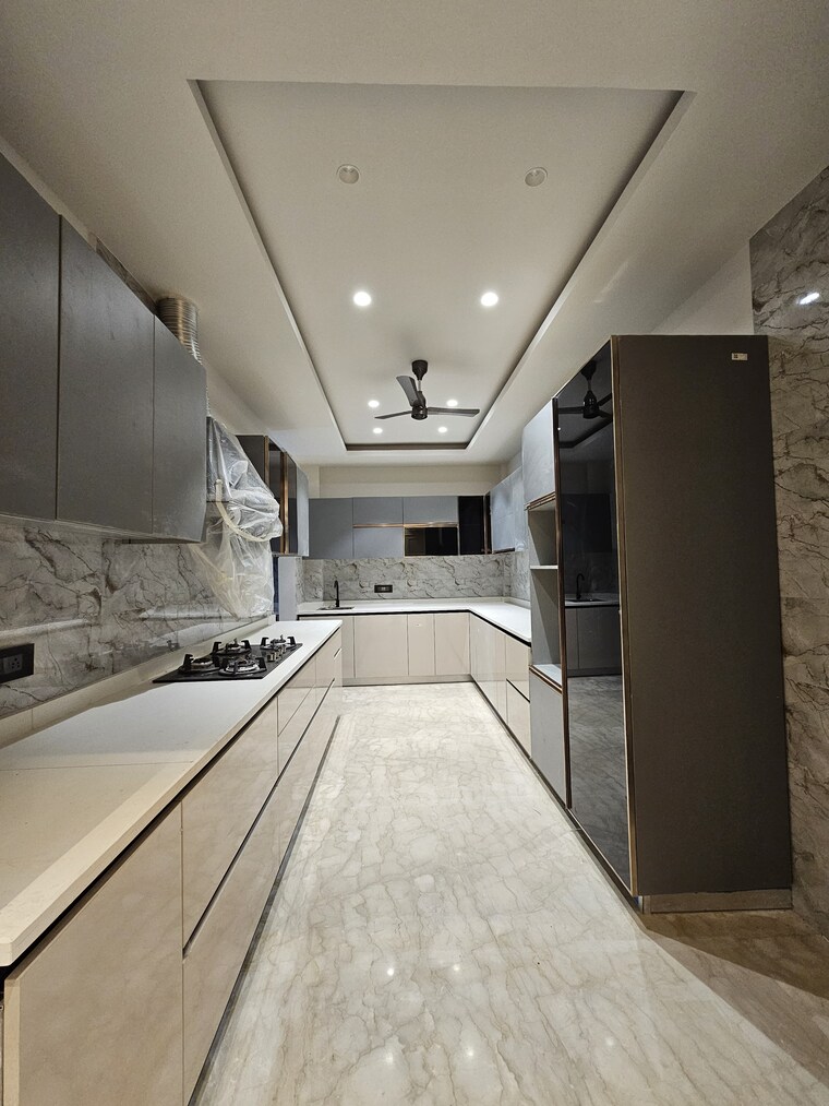 Kitchen, krisumi-waterfall-suites 4 Bedroom 4518 Sq.Ft. Penthouse In Sector 36a Gurgaon 9168125