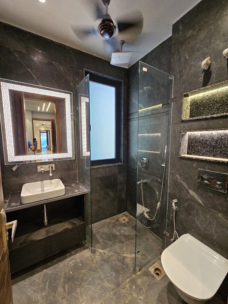 Kitchen, krisumi-waterfall-suites 4 Bedroom 4518 Sq.Ft. Penthouse In Sector 36a Gurgaon 9168125