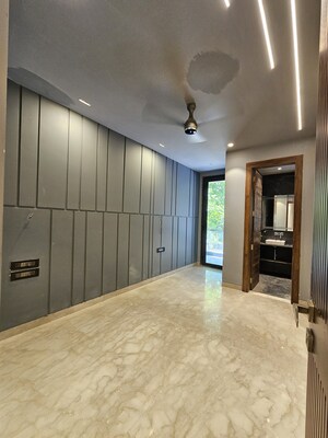 Room in 4 BHK Penthouse at Krisumi Waterfall Suites, Sector 36a – for Sale