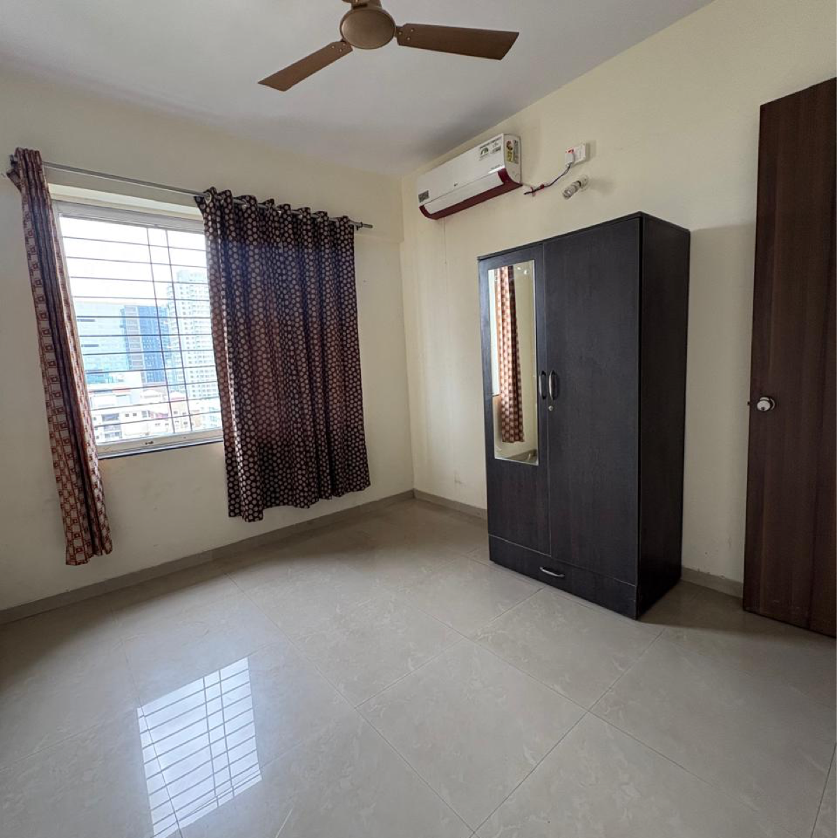 2 BHK + Pooja Room Apartment For Sale in Divine Palm Springs