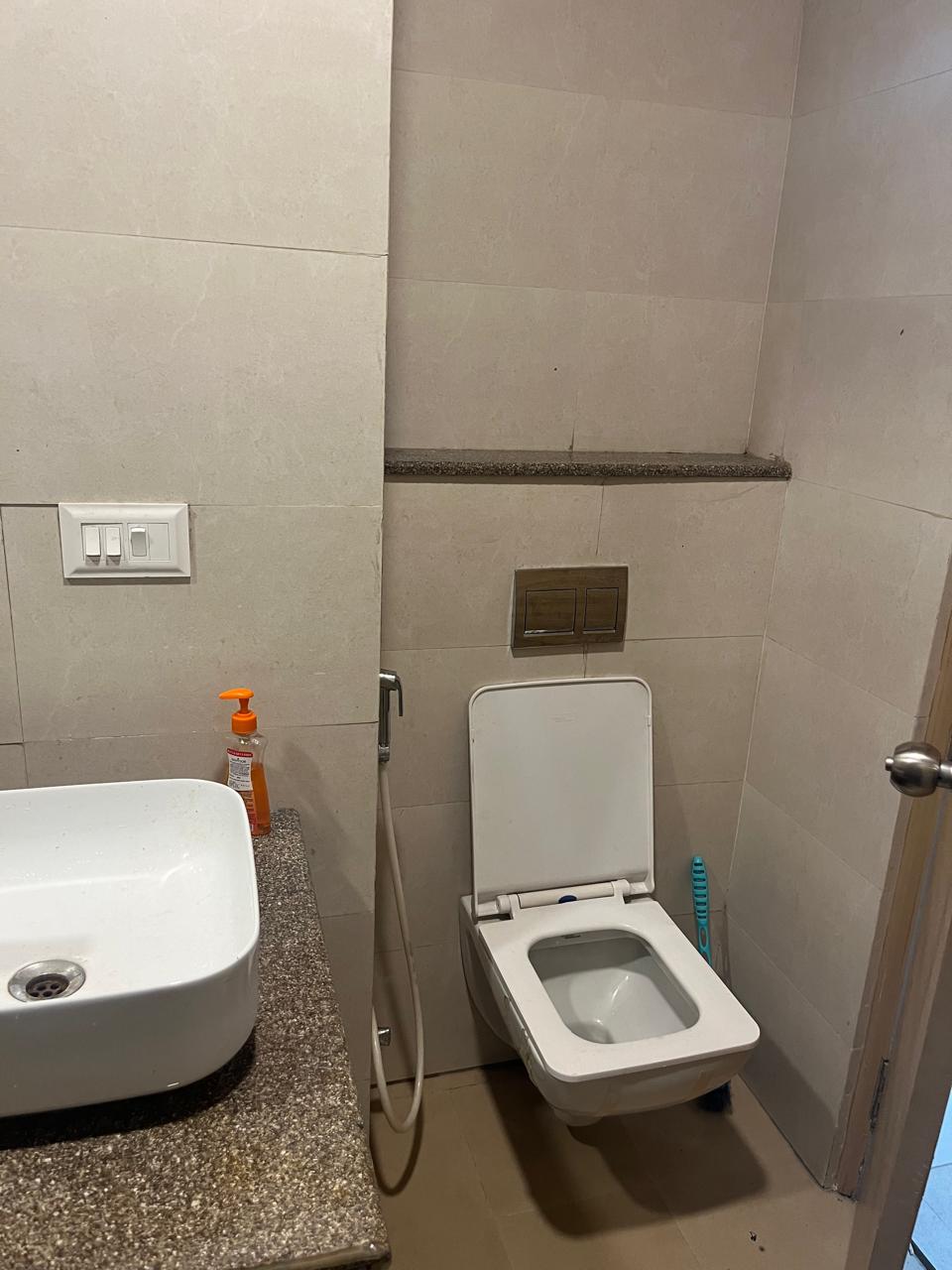 StudioApartment For Rent in Gaur City Center