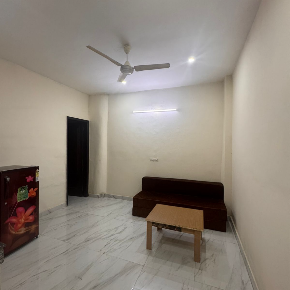 1 BHK Builder Floor For Rent in Dlf City Court