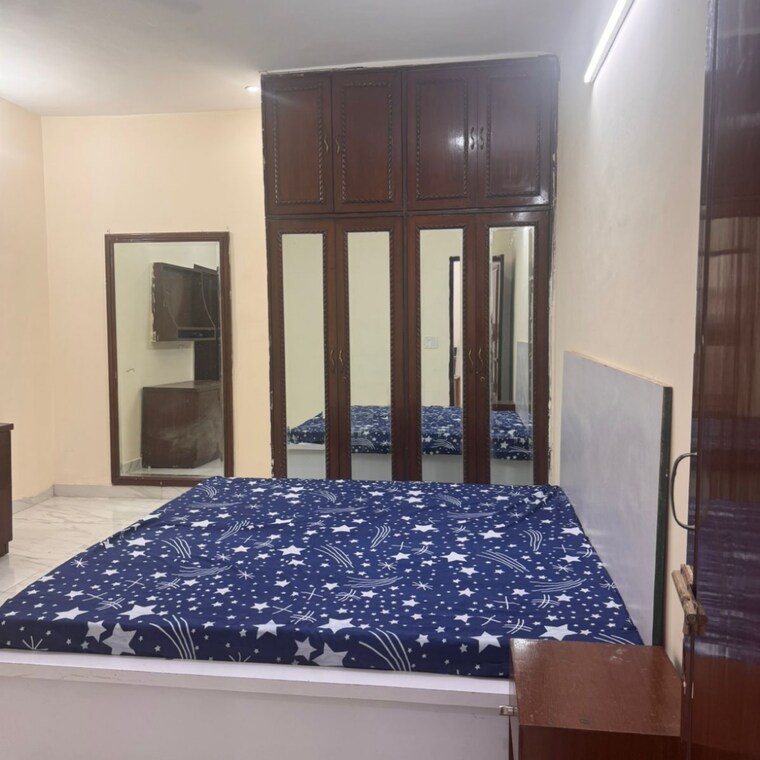 Bedroom, garden estate 1 Bedroom 1001 Sq.Ft. Builder Floor In Garden Estate Gurgaon 9168152