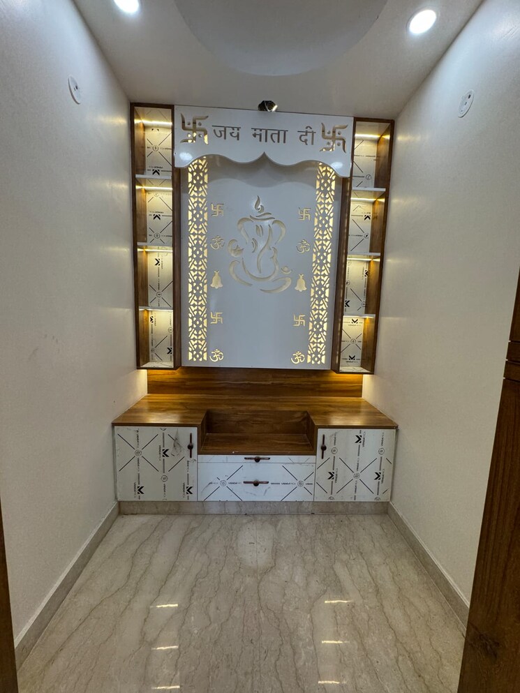 Bedroom, sector 21c 4 Bedroom 4500 Sq.Ft. Builder Floor In Sector 21c Faridabad 9168166