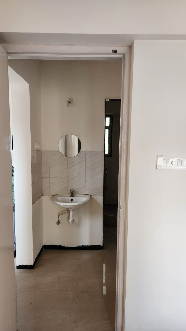Bathroom, casa-imperia 2 Bedroom 726 Sq.Ft. Apartment In Wakad Pune 9168212