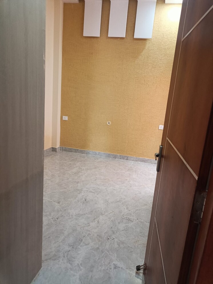 Room, takrohi 2 Bedroom 1000 Sq.Ft. Independent House In Takrohi Lucknow 9168247