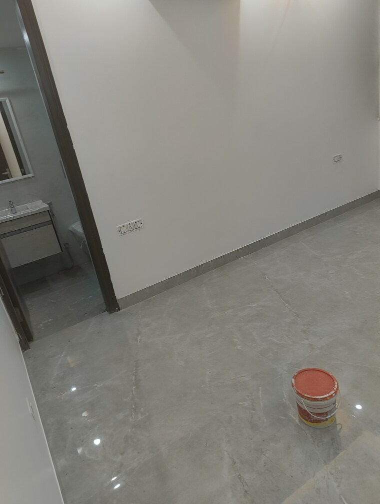 Other, vasant kunj 4 Bedroom 2500 Sq.Ft. Apartment In Vasant Kunj Delhi 9168342