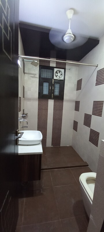 Bathroom in 3 BHK Independent House at Sector 50 – for Rent