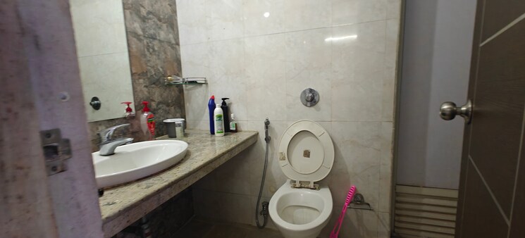 Bathroom, nahar-jonquille-and-jamaica 2 Bedroom 978 Sq.Ft. Apartment In Chandivali Mumbai 9168333
