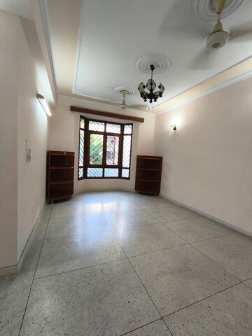 Room in 3 BHK Apartment at Shiv Shakti Apartments Faridabad, Sector 21c – for Rent