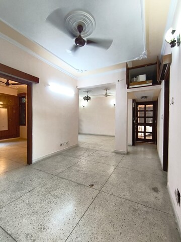 Room in 3 BHK Apartment at Shiv Shakti Apartments Faridabad, Sector 21c – for Rent