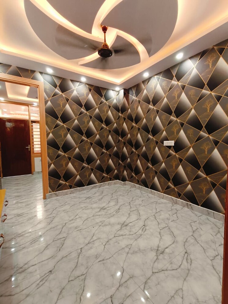  Parking, uttam nagar west 1 Bedroom 40 Sq.Yd. Builder Floor In Uttam Nagar West Delhi 9168380