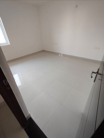Room in 3 BHK Apartment at SMR Vinay Iconia Phase II, Kondapur – for Sale