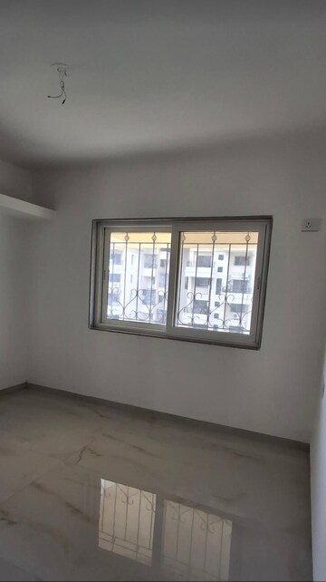 Master Bedroom in 3 BHK Apartment at Sky Spring Valley, Hadapsar – for Rent