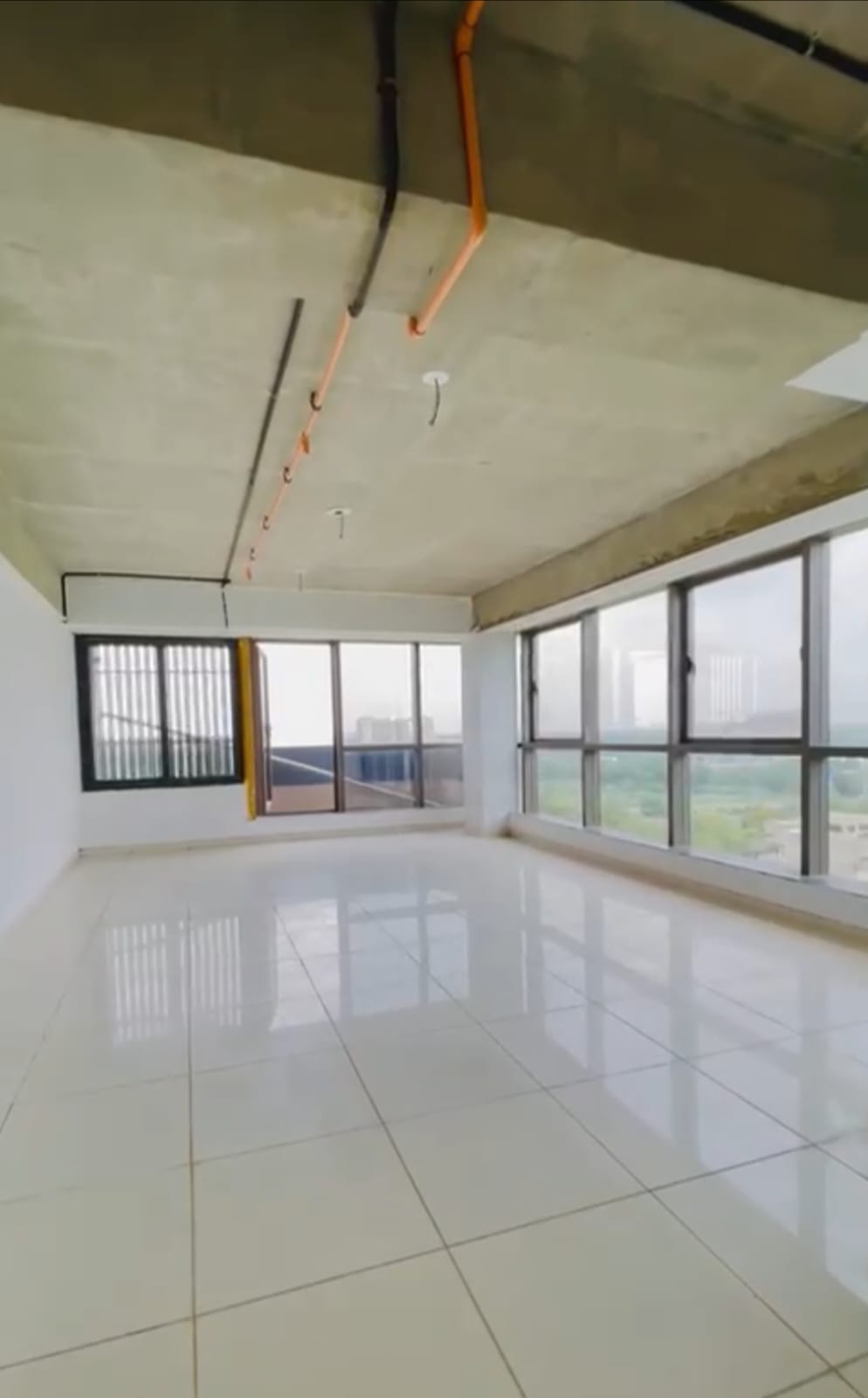 Office Space For Rent in Money Plant High Street 