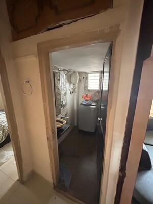 Washroom in 2 BHK Apartment at Vardhman Vatika, Majiwada – for Sale