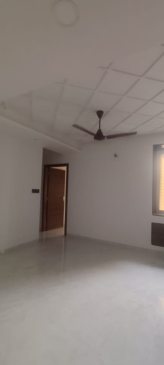 2 BHK + Pooja Room,Servant Room,Study Room,Extra Room 1100 Sq.Ft. Apartment in Netra Apartment