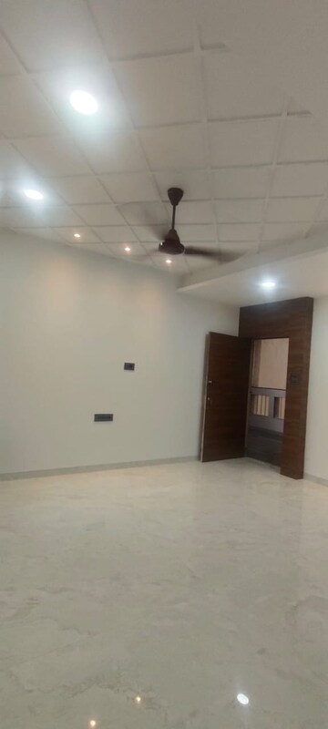 Room in 2 BHK Apartment at Netra Apartment, Nerul – for Rent