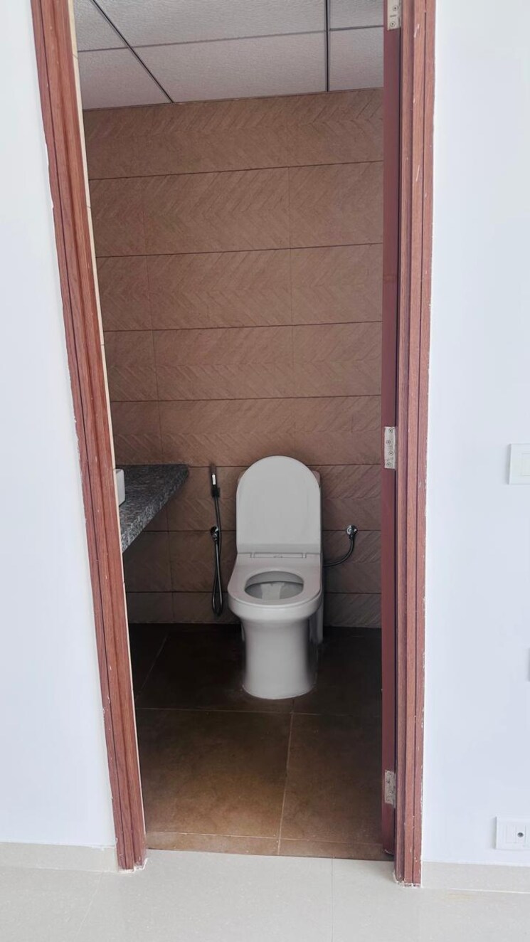 Bathroom, kalpataru-immensa 3 Bedroom 1000 Sq.Ft. Apartment In Kolshet Road Thane 9168506