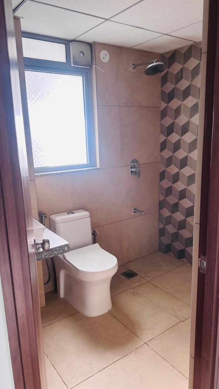 Attached Bathroom, kalpataru-immensa 3 Bedroom 1000 Sq.Ft. Apartment In Kolshet Road Thane 9168506