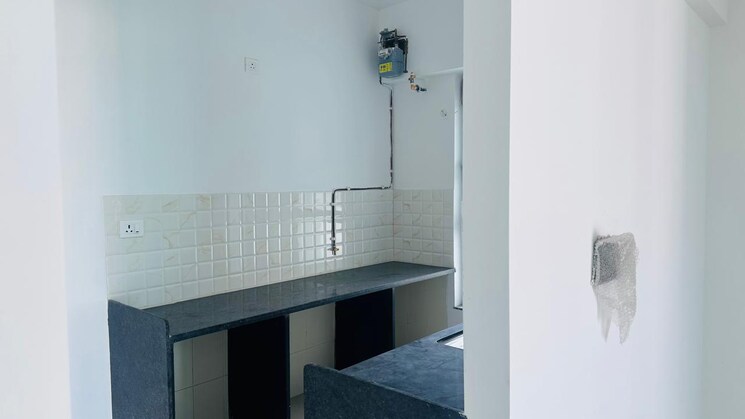 Kitchen, kalpataru-immensa 3 Bedroom 1000 Sq.Ft. Apartment In Kolshet Road Thane 9168506