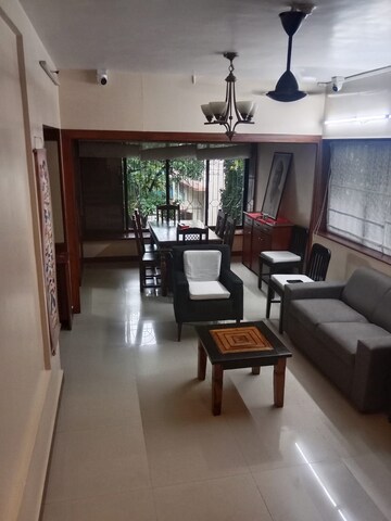 Living Room in 3 BHK Apartment at Khar West – for Rent