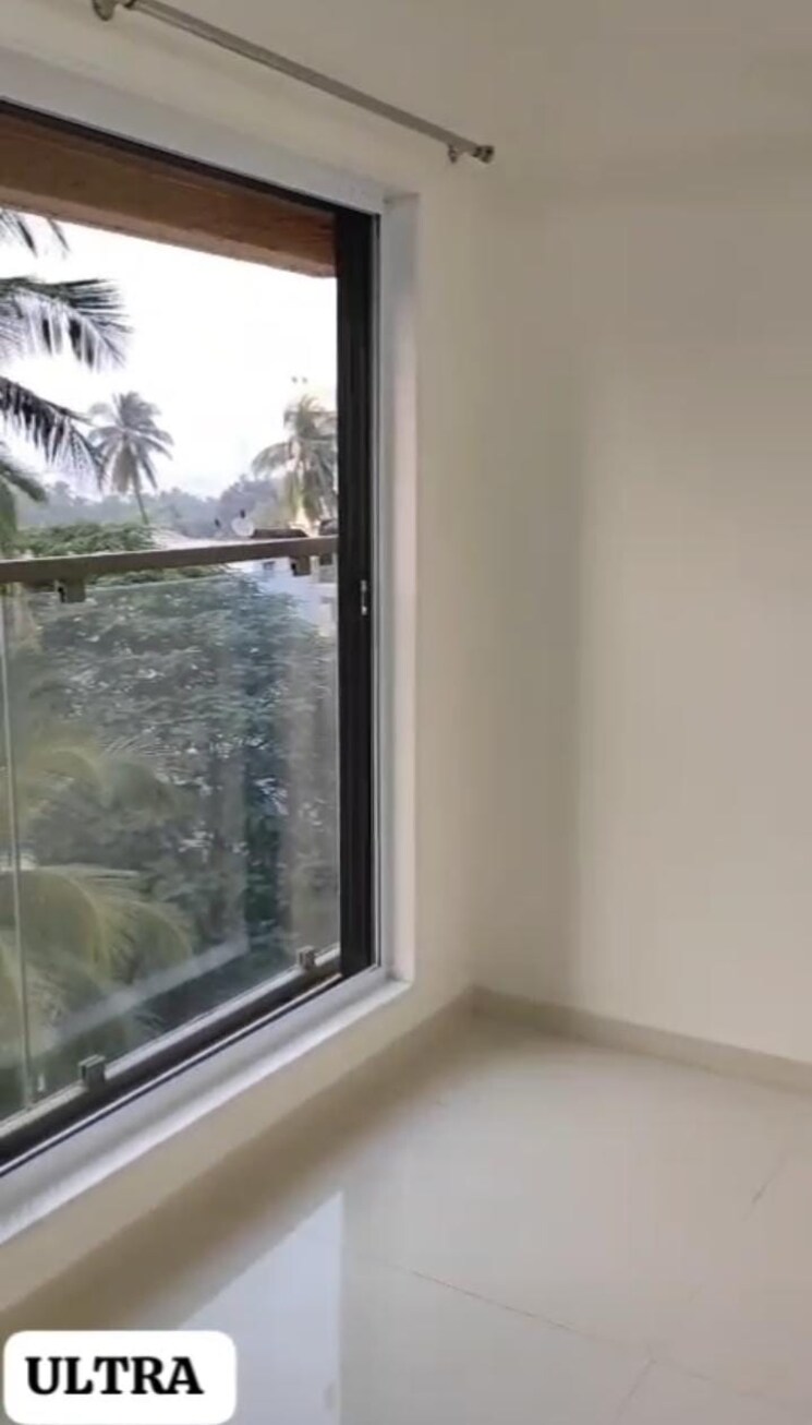 Room, sugee-shubhada 1.5 Bedroom 512 Sq.Ft. Apartment In Dadar West Mumbai 9168475