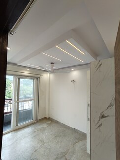 2 BHK Builder Floor For Sale in Janakpuri