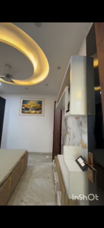 Building Lobby in 3 BHK Builder Floor at Dwarka Mor – for Sale