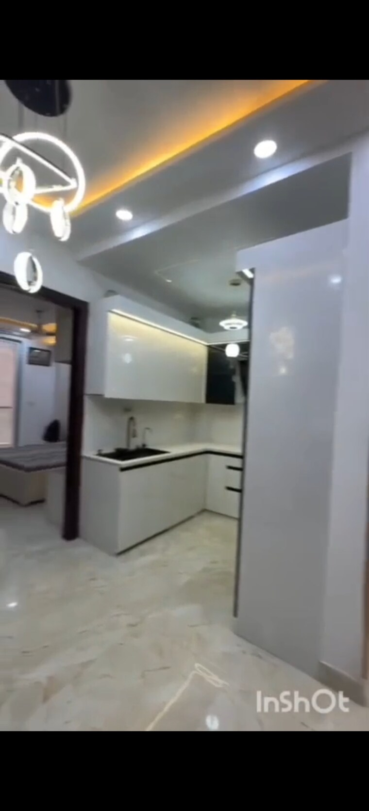 Kitchen, dwarka mor 3 Bedroom 100 Sq.Yd. Builder Floor In Dwarka Mor Delhi 9168619